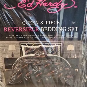 Ed Hardy  Queen reversible  8piece Bedding set new